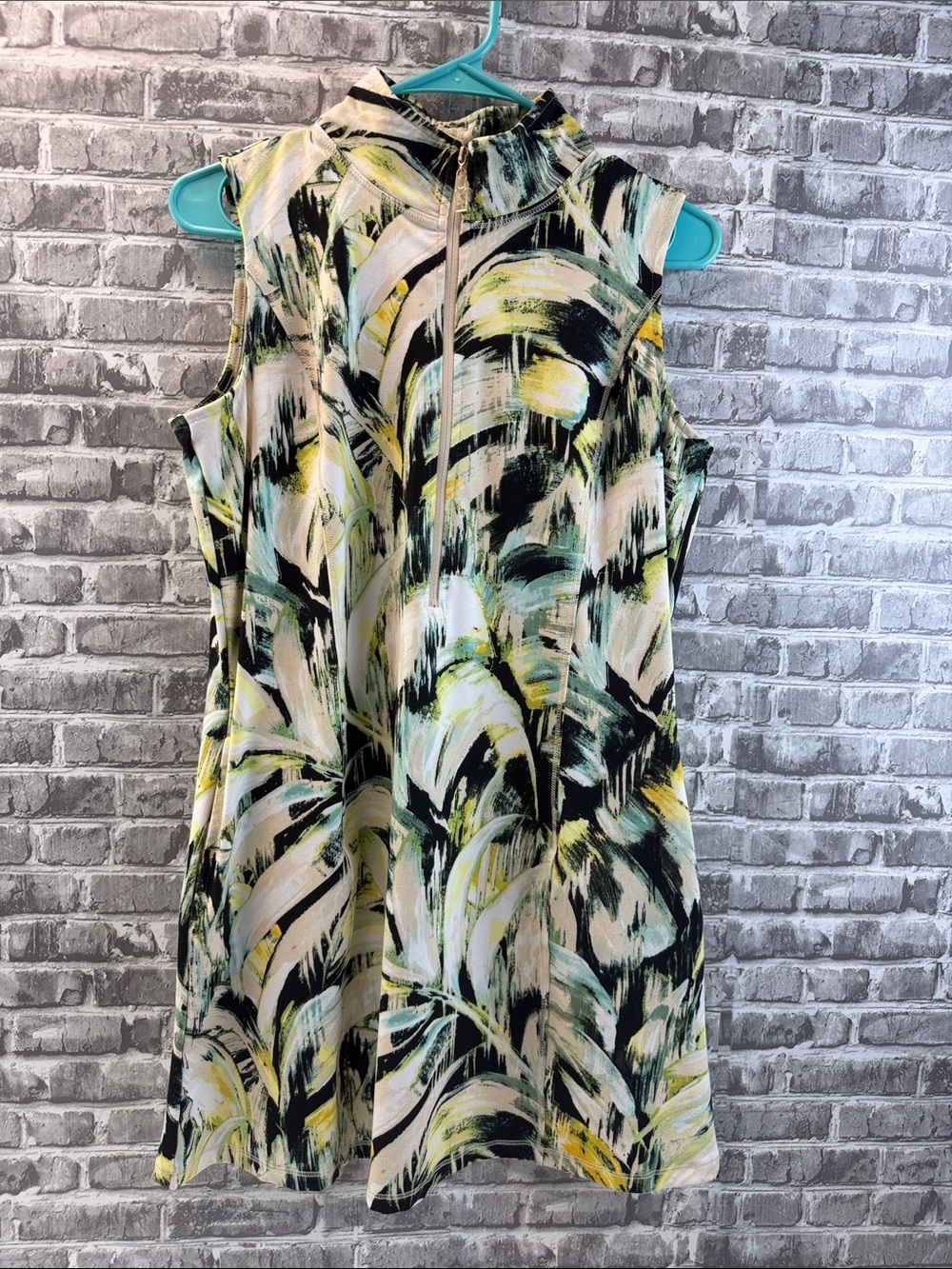 BELLE Kim Grave 1/2 zip Neck Dress in White, Black & Yellow Brushstroke